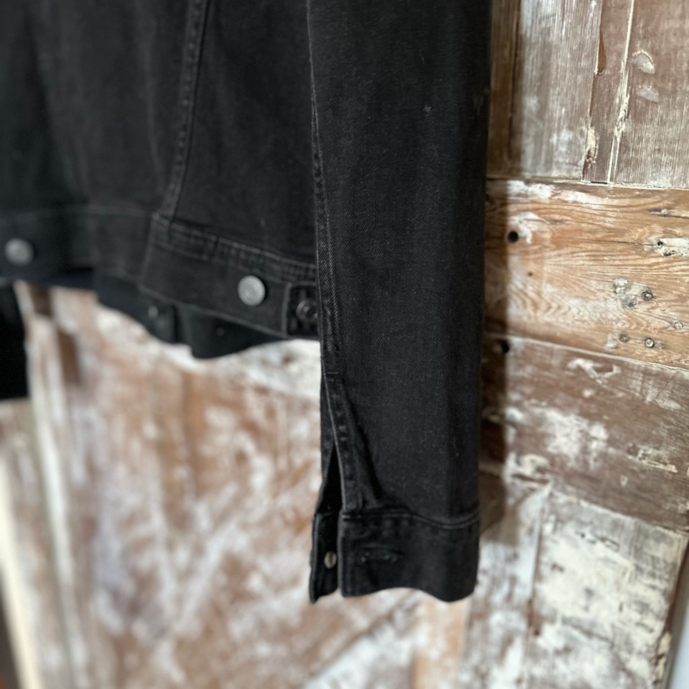 Women’s Gap black denim jacket - Picture 8 of 11